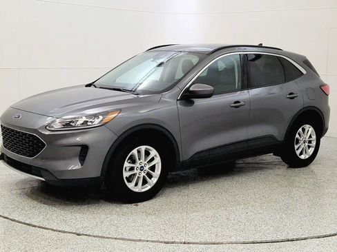 Used 2021 Ford Escape SE w/ Convenience Package image 3
