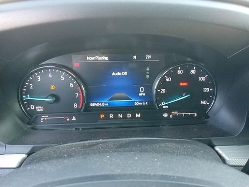 Used 2020 Ford Explorer XLT w/ Equipment Group 202A image 9