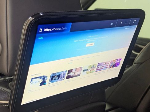 Used 2023 Cadillac Escalade ESV Sport Platinum w/ LPO, ONYX Package image 24