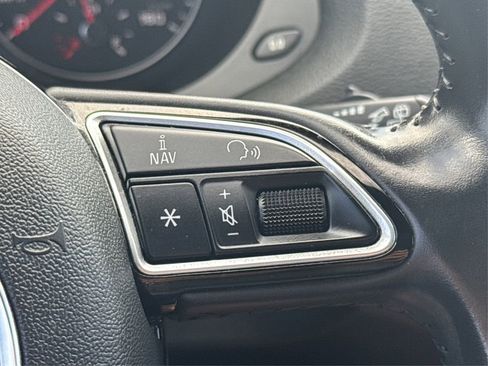 Used 2016 Audi Q3 2.0T Premium Plus image 37