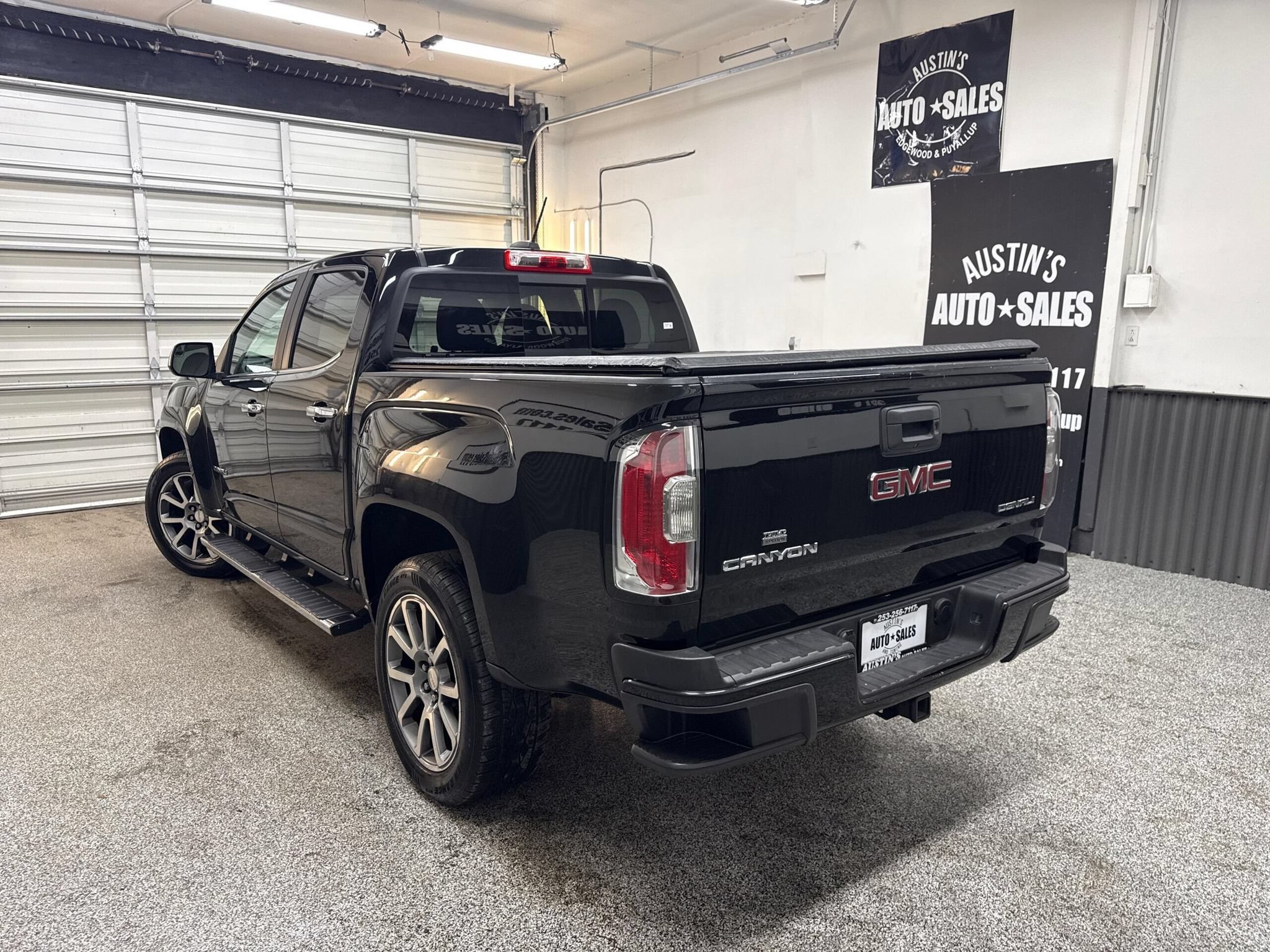 Used 2018 GMC Canyon Denali AWD/4WD image 4