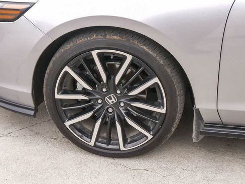 Used 2023 Honda Accord Touring image 5