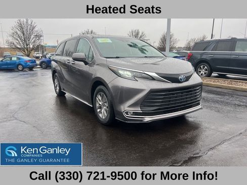 Used 2024 Toyota Sienna XLE image 5