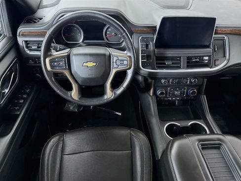 Used 2021 Chevrolet Tahoe High Country w/ Premium Package image 3