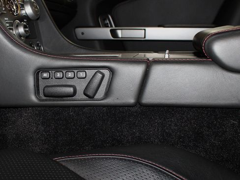 Used 2009 Aston Martin DB9 Coupe image 33