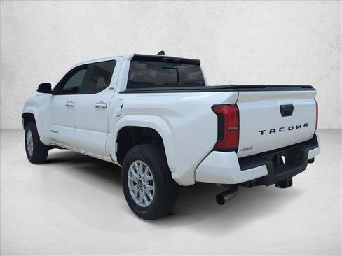 Certified 2024 Toyota Tacoma SR5 AWD/4WD image 7