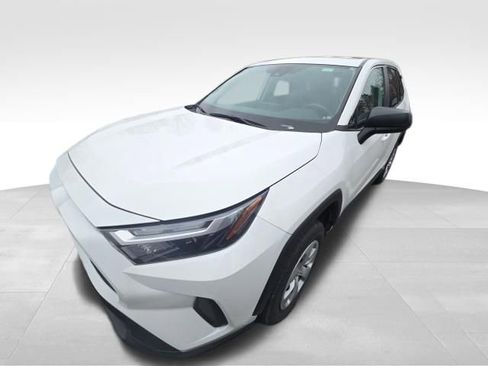 Used 2024 Toyota RAV4 LE image 12