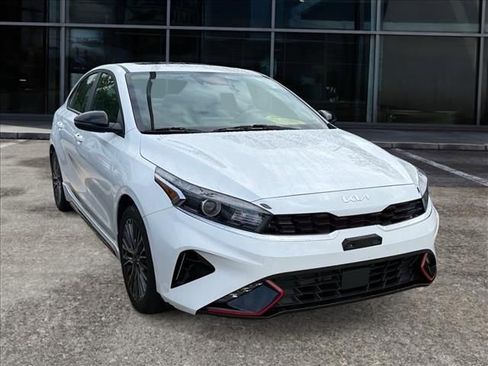 Used 2024 Kia Forte GT-Line w/ GT-Line Premium Package FWD image 2