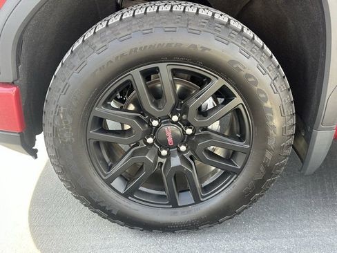 Certified 2022 GMC Sierra 1500 Elevation w/ Preferred Package image 32