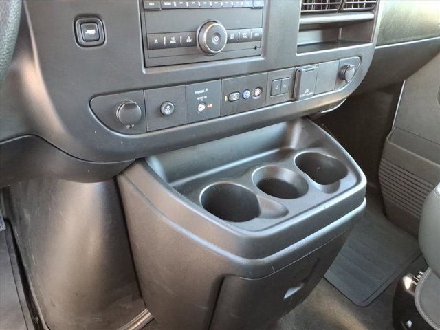Used 2025 Chevrolet Express 3500 LT w/ LT Preferred Equipment Group RWD image 19