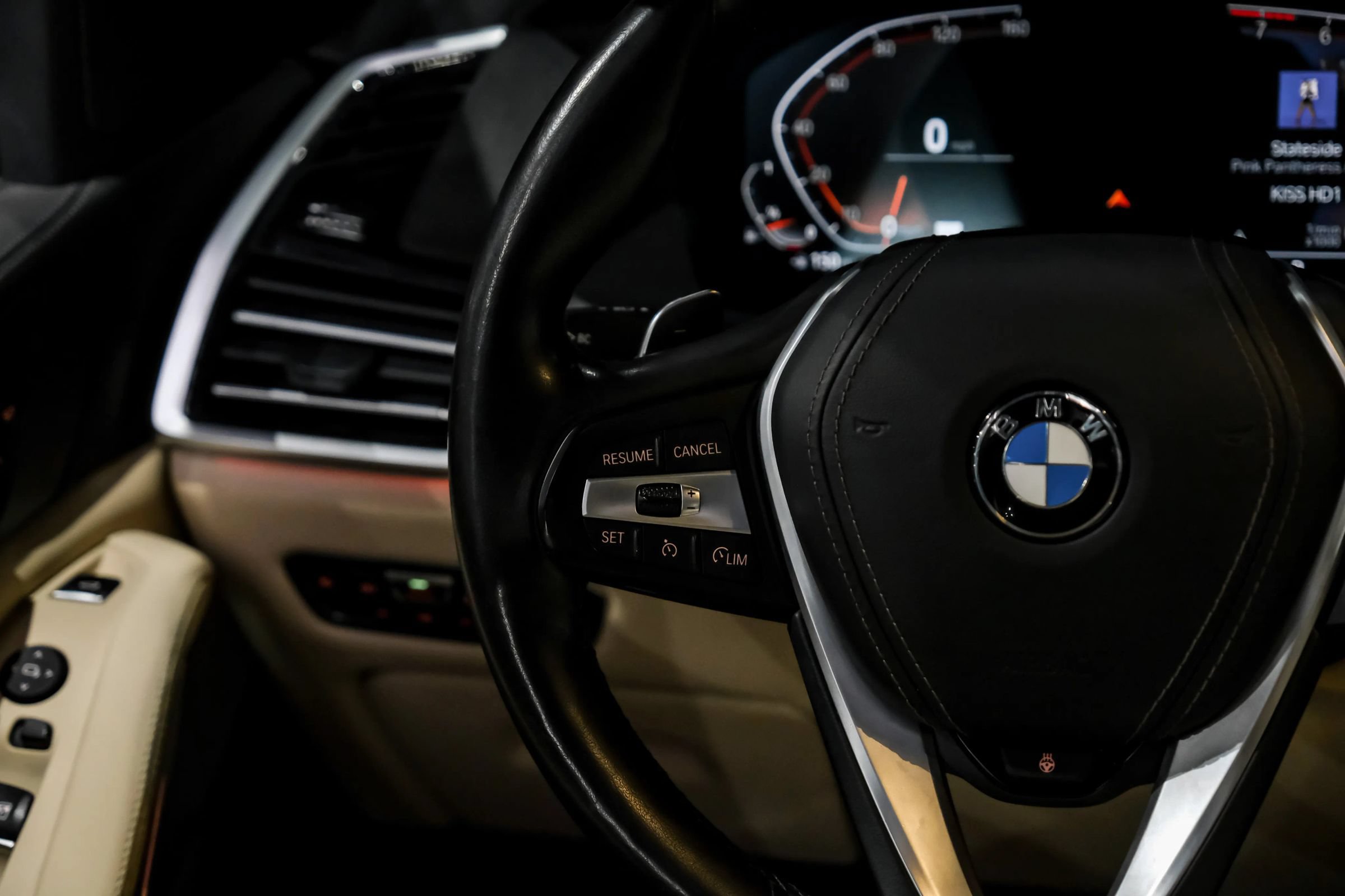 Used 2019 BMW X5 xDrive40i w/ Convenience Package AWD/4WD image 18