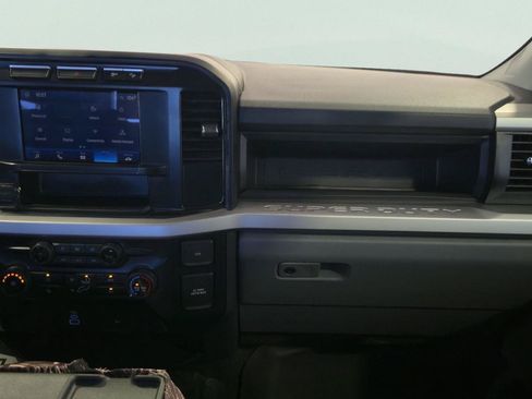 Used 2023 Ford F250 XL w/ FX4 Off-Road Package AWD/4WD image 21