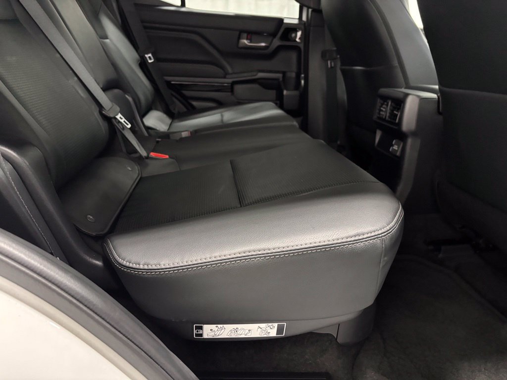 Used 2026 Toyota 4Runner Limited AWD/4WD image 51