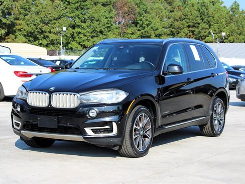 Used 2015 BMW X5 xDrive35d image 3