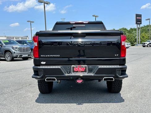 Used 2021 Chevrolet Silverado 1500 LT Trail Boss w/ Convenience Package II AWD/4WD image 9