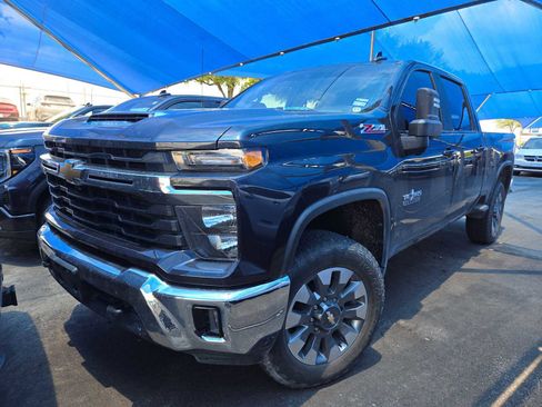 Used 2024 Chevrolet Silverado 2500 LT w/ Texas Edition AWD/4WD image 1