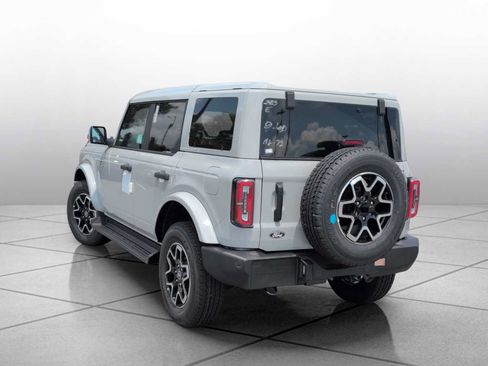 New 2026 Ford Bronco Outer Banks AWD/4WD image 13