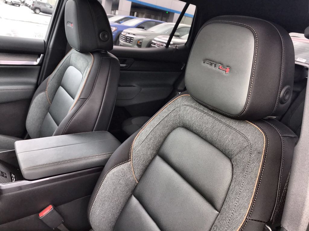 New 2026 GMC Terrain AT4 w/ Convenience Package III AWD/4WD image 11