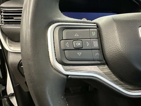 Used 2024 Jeep Wagoneer L Series II w/ Flexible Seating Group AWD/4WD image 22
