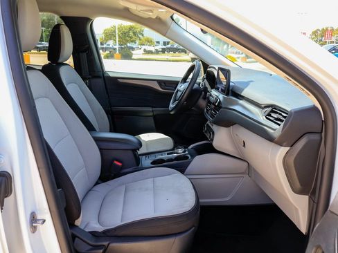 Used 2025 Ford Escape Active FWD image 8
