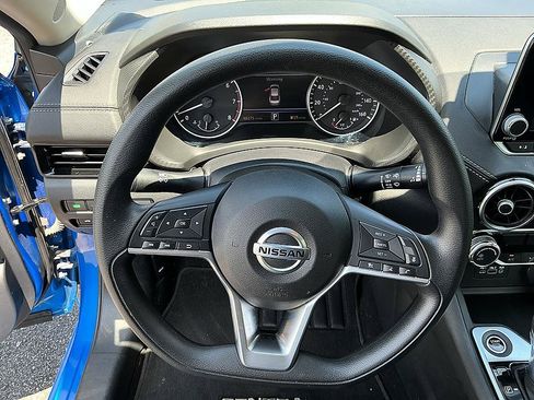 Used 2023 Nissan Sentra SV FWD image 15