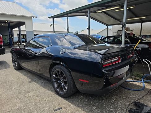 Used 2021 Dodge Challenger R/T Scat Pack RWD image 6