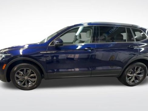 Used 2023 Volkswagen Tiguan SE FWD image 6