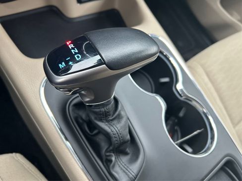 Used 2018 Dodge Durango SXT w/ 3rd Row Seating Group image 34