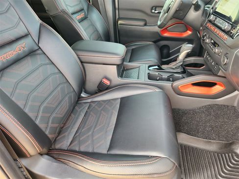 Used 2025 Nissan Frontier PRO-4X w/ Pro Premium Package image 14