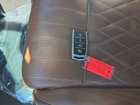 Used 2020 Genesis G70 2.0T w/ Prestige Package image 38