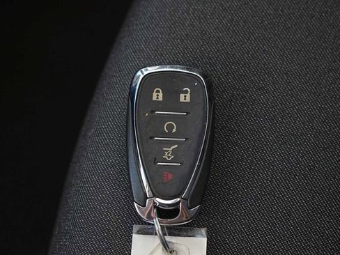 Used 2020 Chevrolet Equinox LT w/ Driver Convenience Package image 28