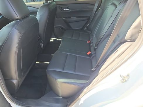 Certified 2023 Nissan Rogue SV w/ SV Premium B Package FWD image 17
