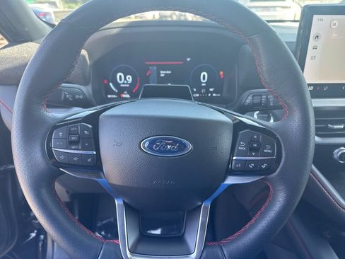 Used 2025 Ford Explorer ST-Line AWD/4WD image 12