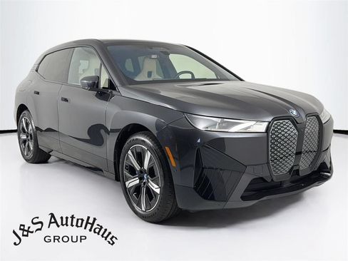 Used 2024 BMW iX xDrive50 w/ Sport Package AWD/4WD image 1