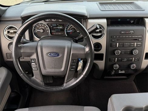 Used 2011 Ford F150 XLT w/ XLT Convenience Pkg image 11