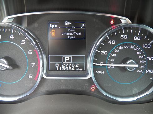 Used 2017 Subaru Forester 2.5i Touring AWD/4WD image 27