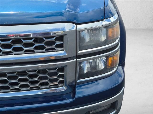 Used 2015 Chevrolet Silverado 1500 LT w/ LT Convenience Package AWD/4WD image 9