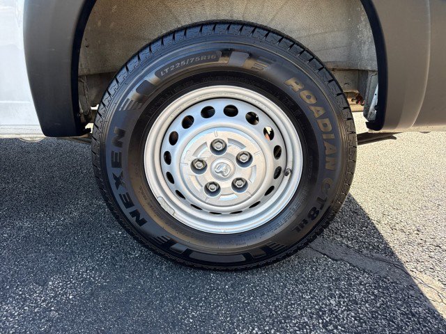 Used 2025 RAM ProMaster 2500 w/ U-Haul Equipment Group FWD image 11