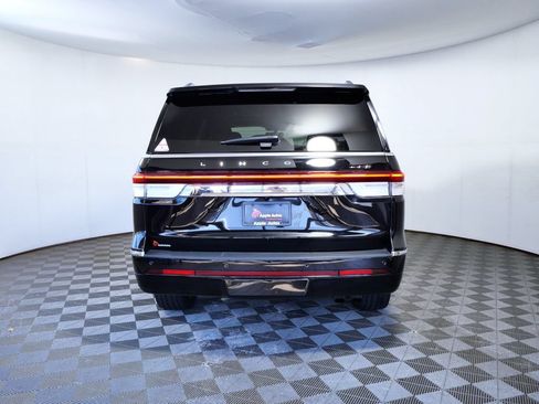 Certified 2022 Lincoln Navigator Reserve w/ Monochromatic Package AWD/4WD image 5