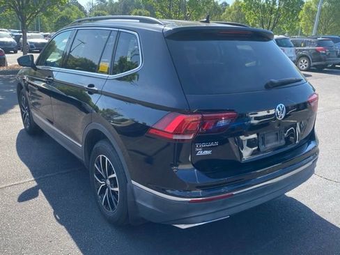 Used 2021 Volkswagen Tiguan SE FWD image 3