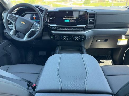 New 2026 Chevrolet Silverado 2500 LTZ w/ LTZ Premium Package AWD/4WD image 25