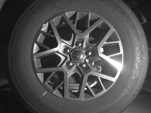 Used 2025 Jeep Wrangler Sahara image 14