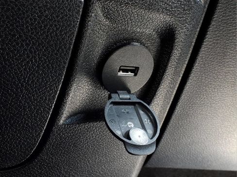 Used 2024 RAM 1500 Warlock RWD image 17