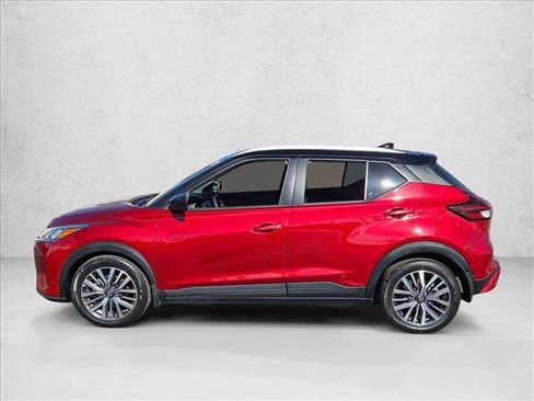 Used 2021 Nissan Kicks SV image 8