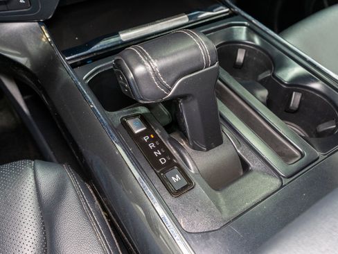 Used 2022 Ford F150 Lariat w/ Equipment Group 502A High image 32