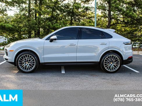 Used 2023 Porsche Cayenne S w/ Premium Package AWD/4WD image 6