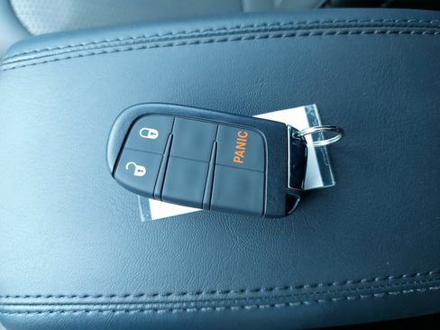 Used 2023 Jeep Compass Trailhawk w/ Trailer Tow Group image 29