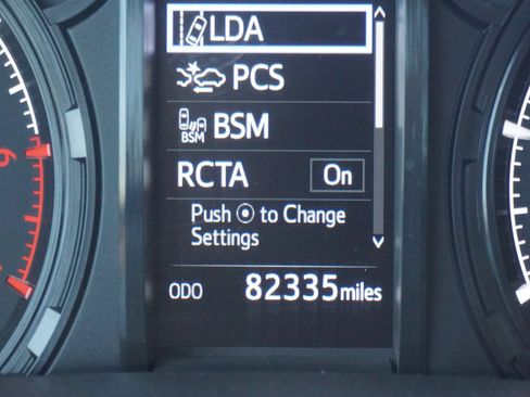 Used 2023 Toyota 4Runner SR5 AWD/4WD image 23