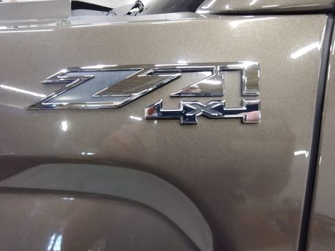 Used 2014 GMC Sierra 1500 SLT w/ Driver Alert Package AWD/4WD image 5