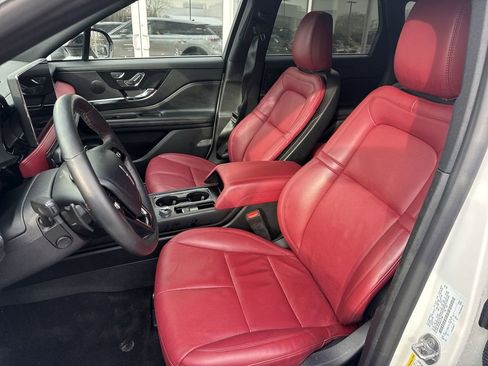Certified 2025 Lincoln Corsair Reserve FWD image 13